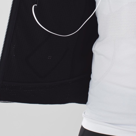 💕Lululemon Var-City Bomber Track Jacket - Picture 5 of 15